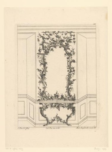 Wall decoration with niches