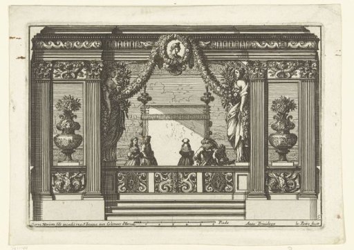 Alcove with five figures