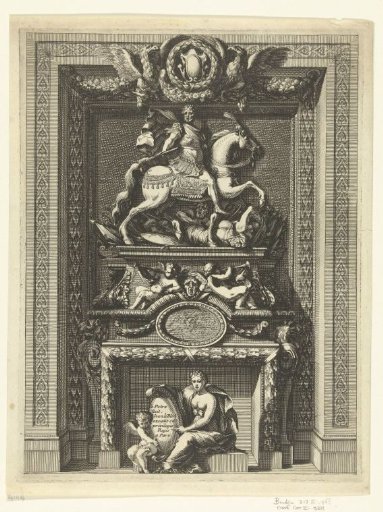 Lower section in a niche