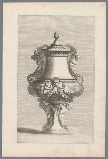 Vase with lid