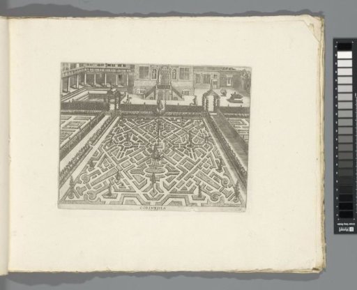 Garden with a central parterre with compartments in the form of columns in the diagonals