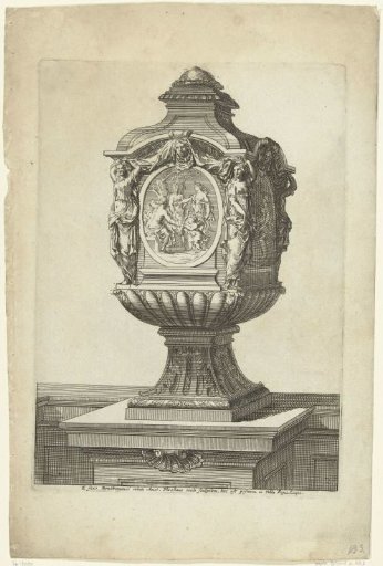 Vase with Diana and Cupid in an oval