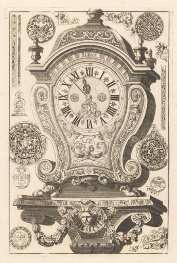 Pendulum with a mask and garland