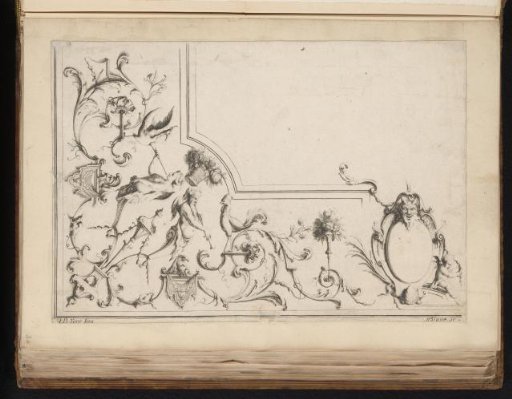 Corner ornament with arabesque with herms