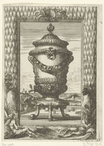 Fountain on dolphin-shaped feet