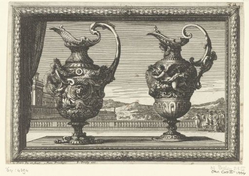 Two ewers turned to the left