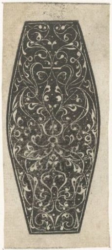 Hilt of a sword, decorated with white arabesques on a black ground