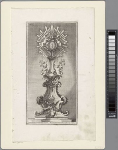 Reliquary with putti with flowers