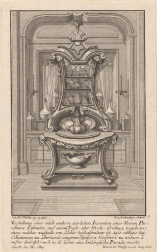 Sideboard for niche with tableware
