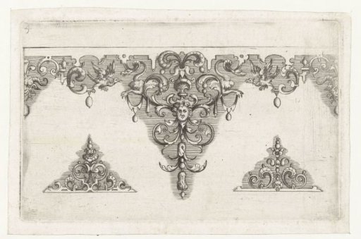 Border with a mascaron