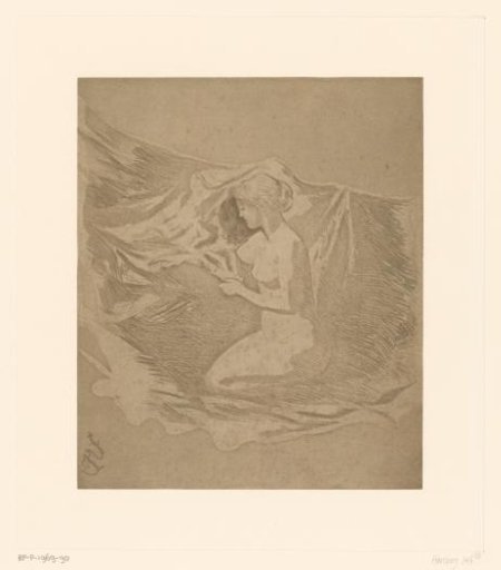 Kneeling nude woman