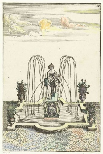 Square basin with semicircular protrusions