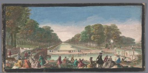 View of the Grand Canal in the garden of the Palais de Fontainebleau