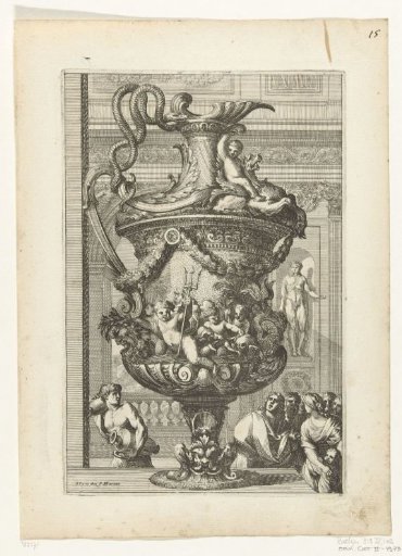 Ewer turned to the right