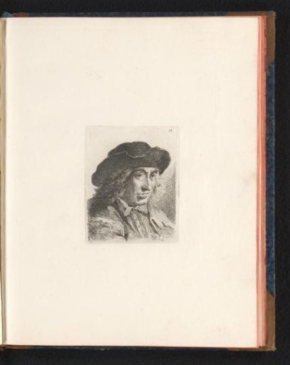 Head of a man with a hat facing right