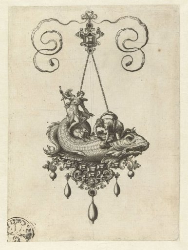 Pendant with a fish