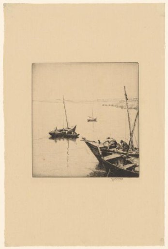 View of the coastline with boats at Port Manec'h