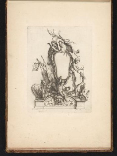 Cartouche with two sphinxes