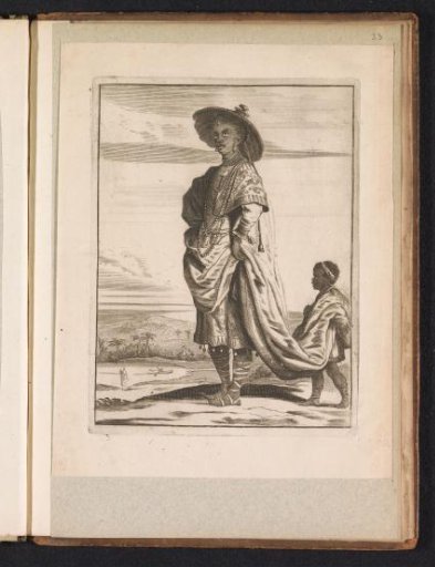 Black woman with a small servant