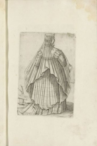 Woman from Italy, seen from behind