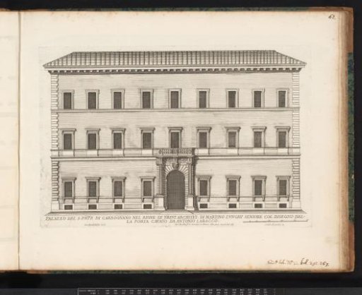 Façade of Palazzo Sciarra