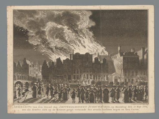 Fire at the theater on the Keizersgracht in Amsterdam, seen from the opposite side, 1772