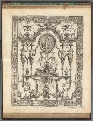 Composition with a medallion