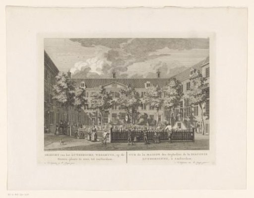View of the courtyard of the Lutheran Diaconieweeshuis in Amsterdam