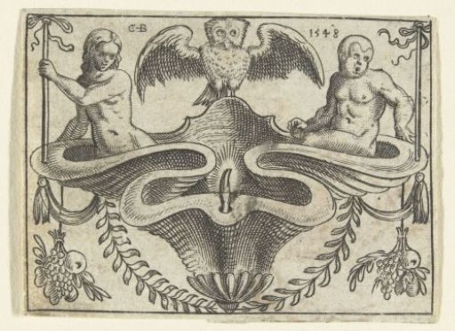 Flat decoration with scalloped basin
