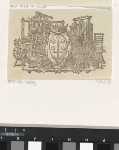 Vignette with the coat of arms of the city of Haarlem amidst tools from the cloth trade