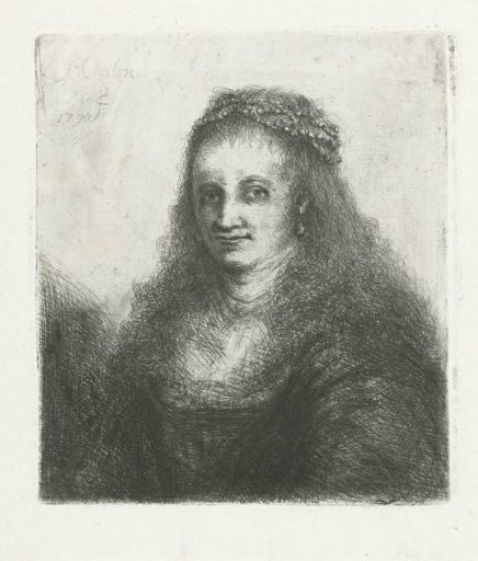 Woman with a pearl necklace in her hair