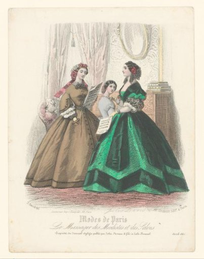Two singing women and a woman playing the piano in Parisian fashion