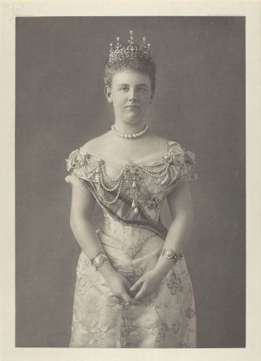 Portrait of Wilhelmina, Queen of the Netherlands