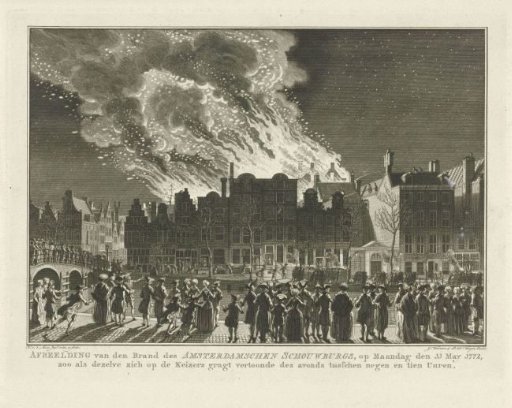 Fire of the theatre on the Keizersgracht in Amsterdam seen from the opposite side, 1772