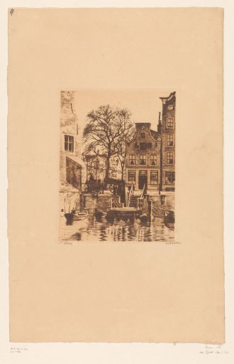 Sluice at the Montelbaanstoren in Amsterdam