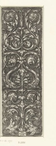 Flat decoration with leafy scrolls and grotesques
