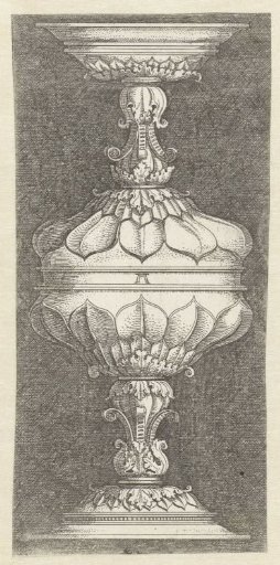 Double cup decorated with leaves