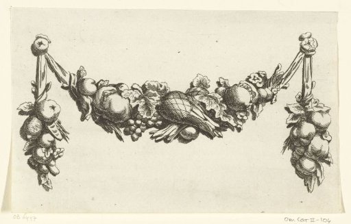 Festoon with an ananas in the center