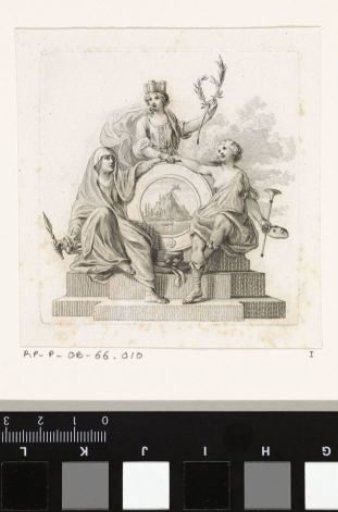 Allegorical figures at a medallion for the national theatre