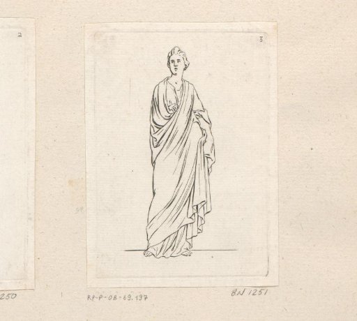 Standing woman wrapped in a toga