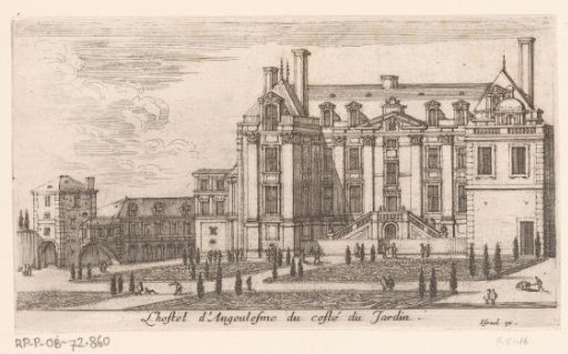 View of the Hôtel d'Angoulême Lamoignon