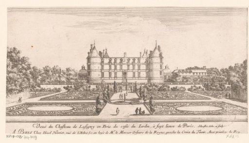 View of the Château de Lésigny