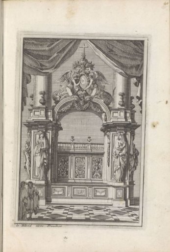 Choir stall between two columns