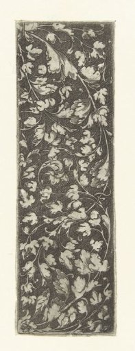 Two volutes of leaf scrolls, sprouting from both ends of the frieze