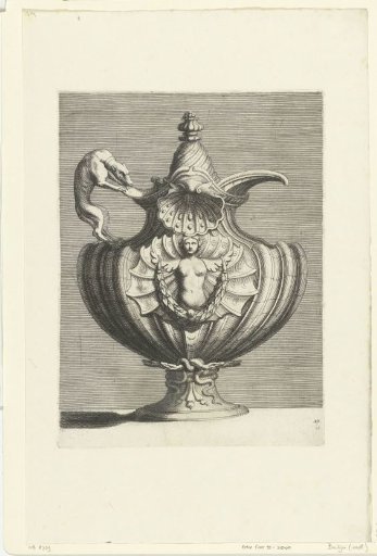 Pitcher with lid