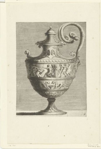 Pitcher with lid