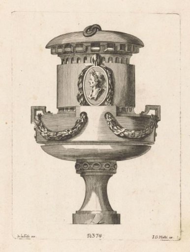 Vase with medallion