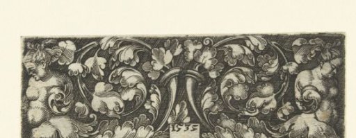 Frieze with the upper body of a woman on the left and right