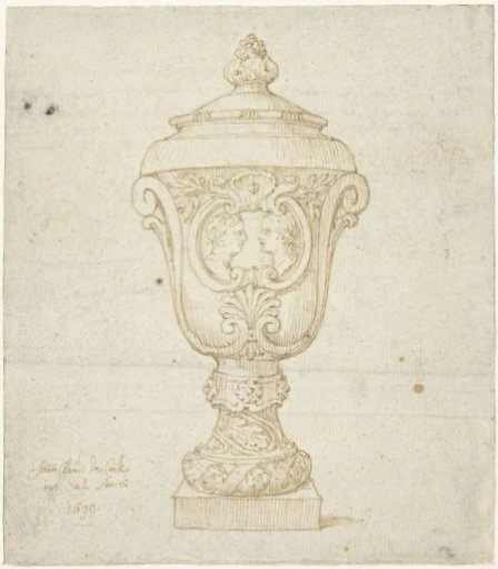 Garden vase with lid