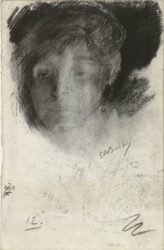Head of a woman, from the front